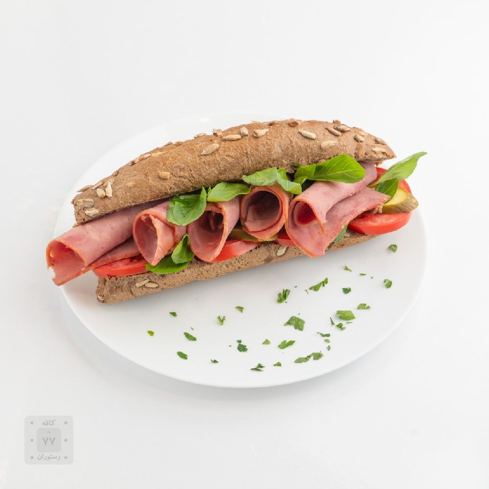 ساندویچ ژامبون مرغ